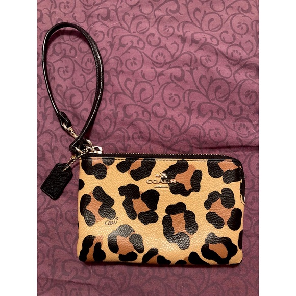 Coach Handbags - Coach cheetah wristlet
